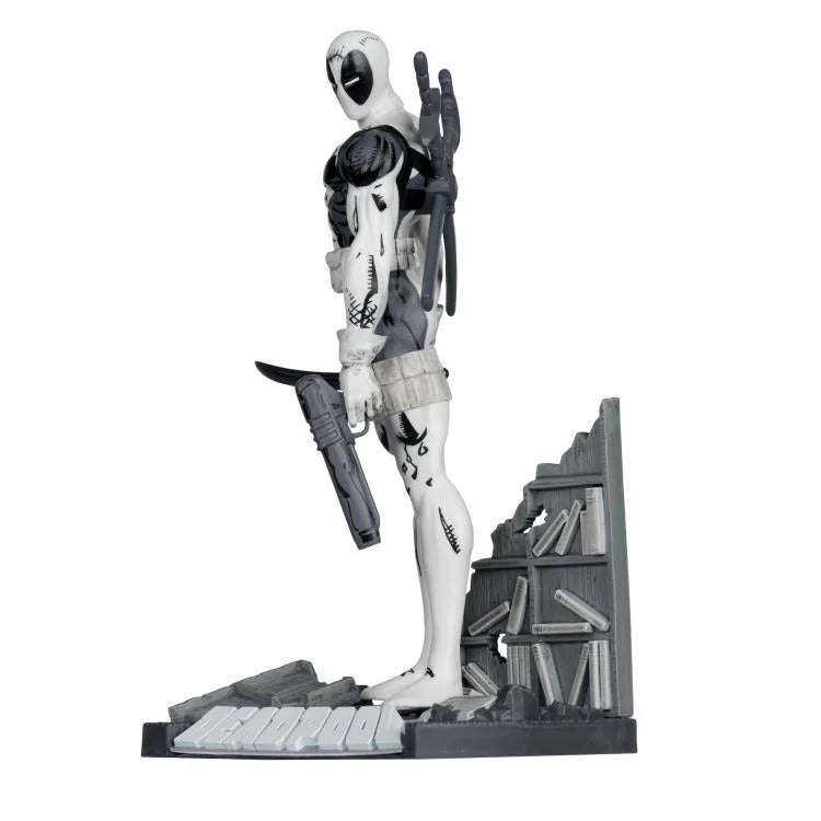 Marvel Comics Gold Label Deadpool (Line Art Ver.) (The New Mutants #98) 1/10 Scale Figure (McFarlane Toys)