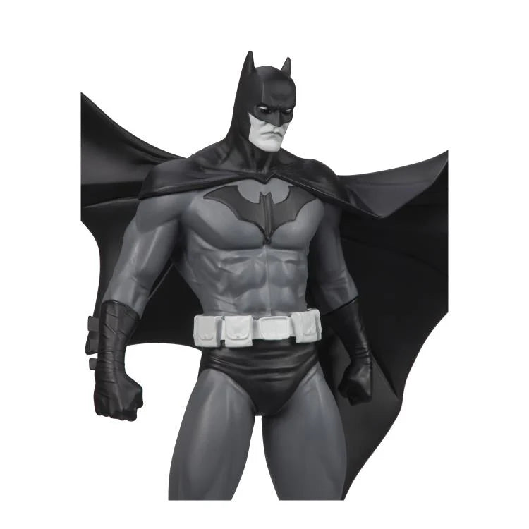 Batman Black & White Batman (Jorge Jimenez) 1/10 Scale Limited Edition Statue (McFarlane Toys)