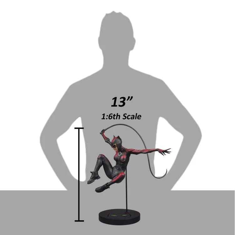Catwoman #43 DC Designer Series Catwoman 1/6 Scale Limited Edition Statue (Jock) (McFarlane Toys)