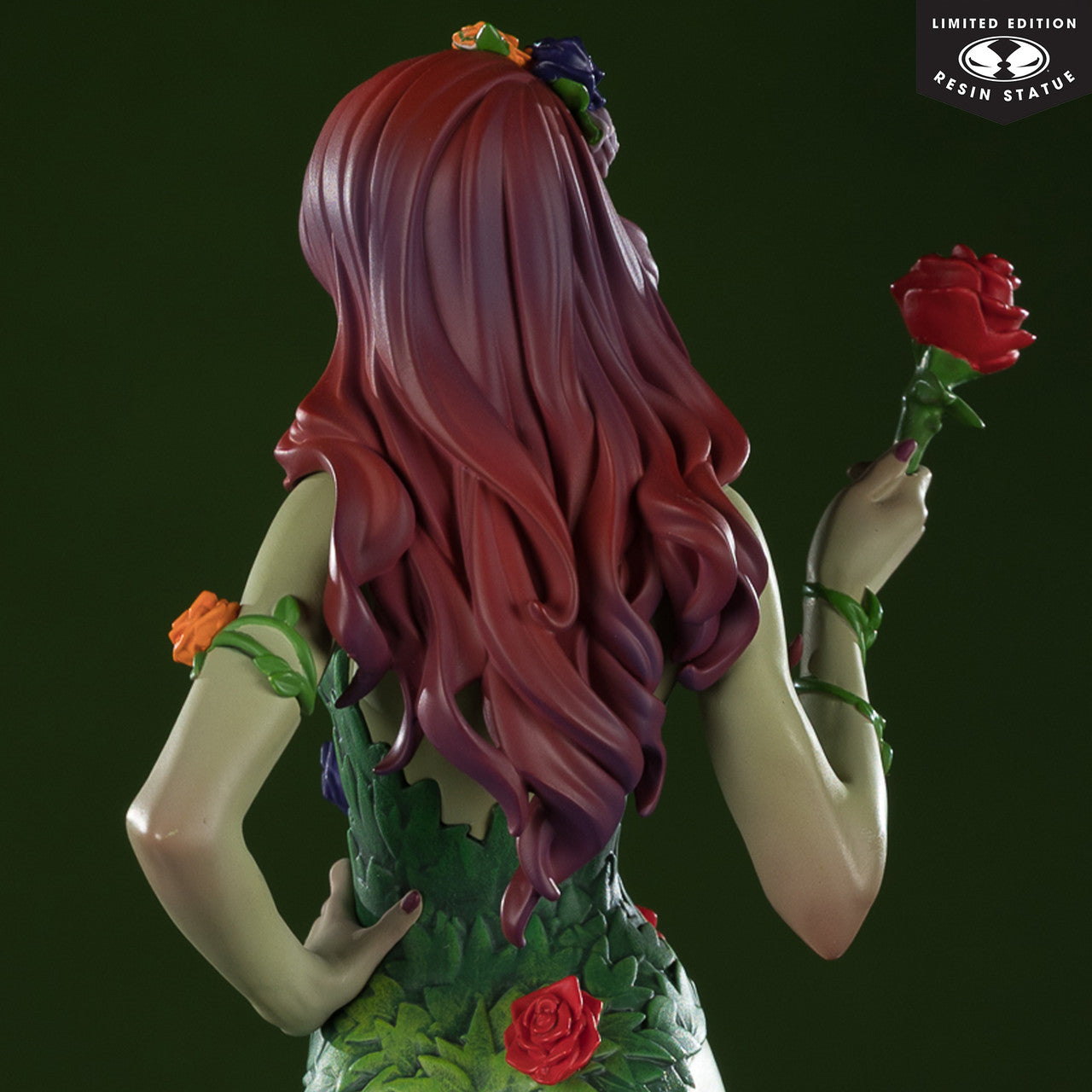 🔥PRESALE🔥DC Covers Girls Poison Ivy 1/8 Scale Limited Edition Statue (J. Scott Campbell) (McFarlane Toys)