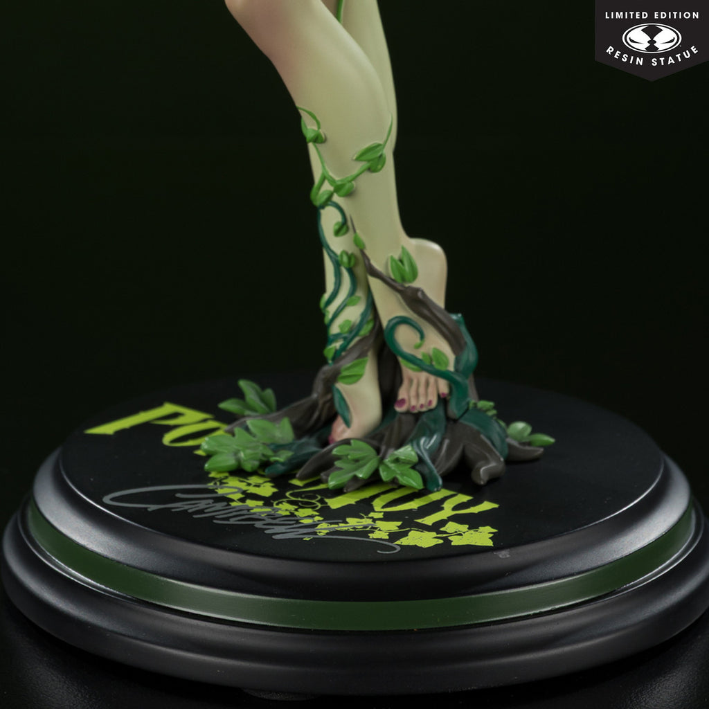 🔥PRESALE🔥DC Covers Girls Poison Ivy 1/8 Scale Limited Edition Statue (J. Scott Campbell) (McFarlane Toys)