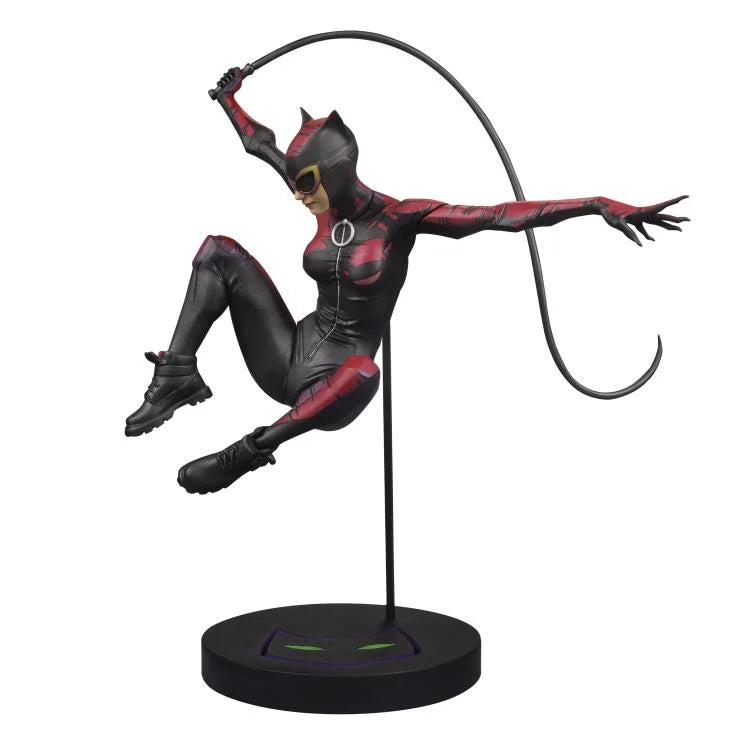 Catwoman #43 DC Designer Series Catwoman 1/6 Scale Limited Edition Statue (Jock) (McFarlane Toys)