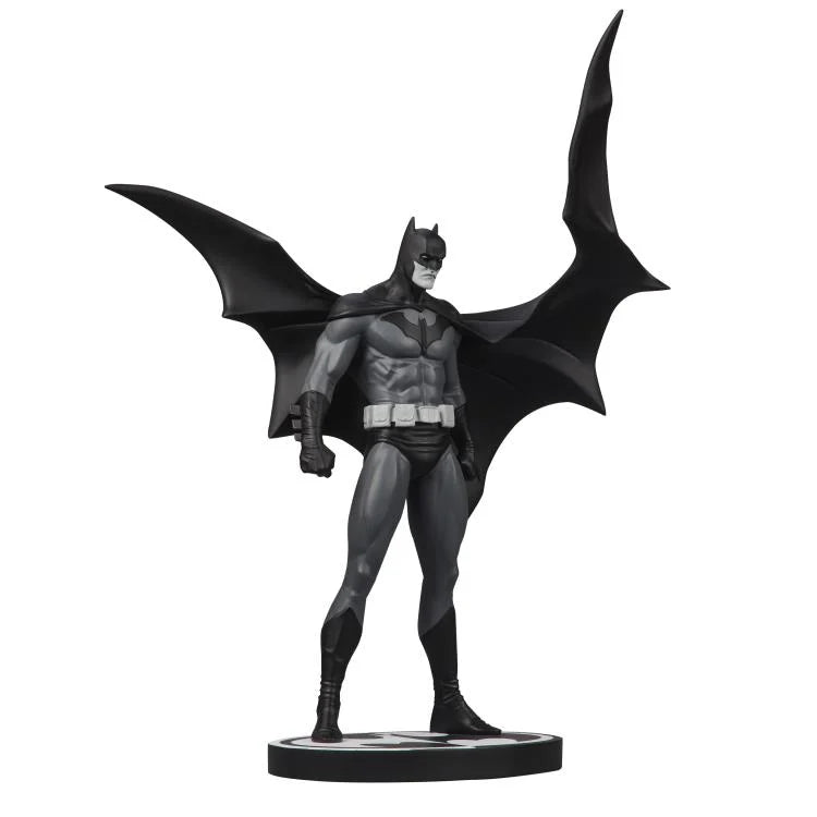 Batman Black & White Batman (Jorge Jimenez) 1/10 Scale Limited Edition Statue (McFarlane Toys)
