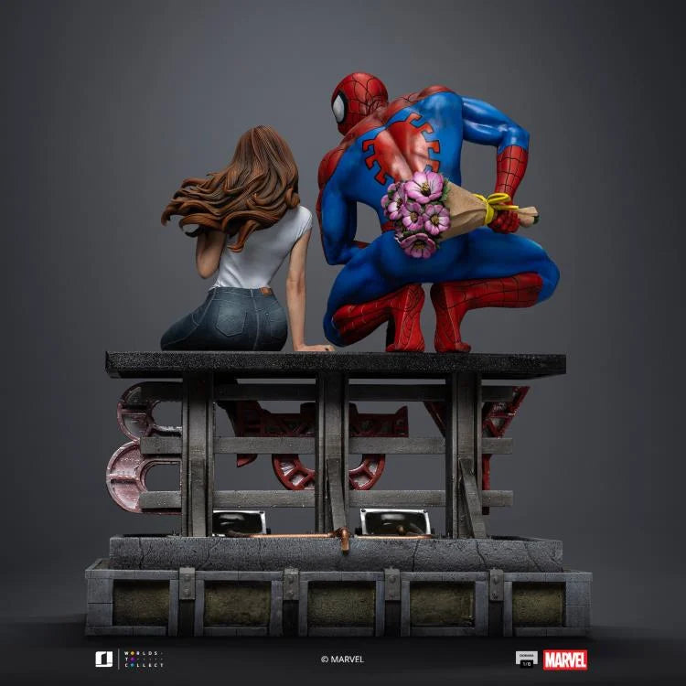 🔥PRESALE🔥Marvel Comics Spider-Man and Mary Jane 1/6 Scale Limited Edition Diorama (Iron Studios)