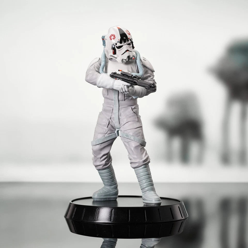 🔥PRESALE🔥 Diamond Select Gentle Giant Star Wars AT-AT Pilot 1:6 Scale Statue