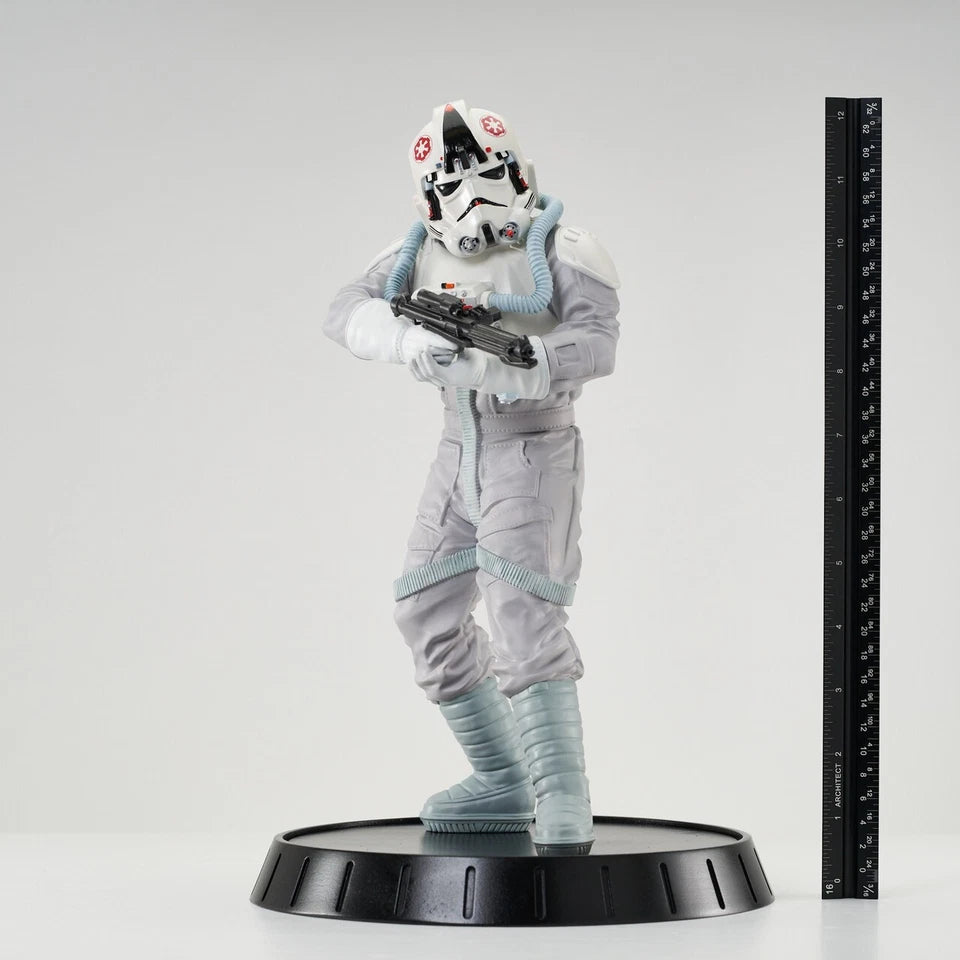 🔥PRESALE🔥 Diamond Select Gentle Giant Star Wars AT-AT Pilot 1:6 Scale Statue