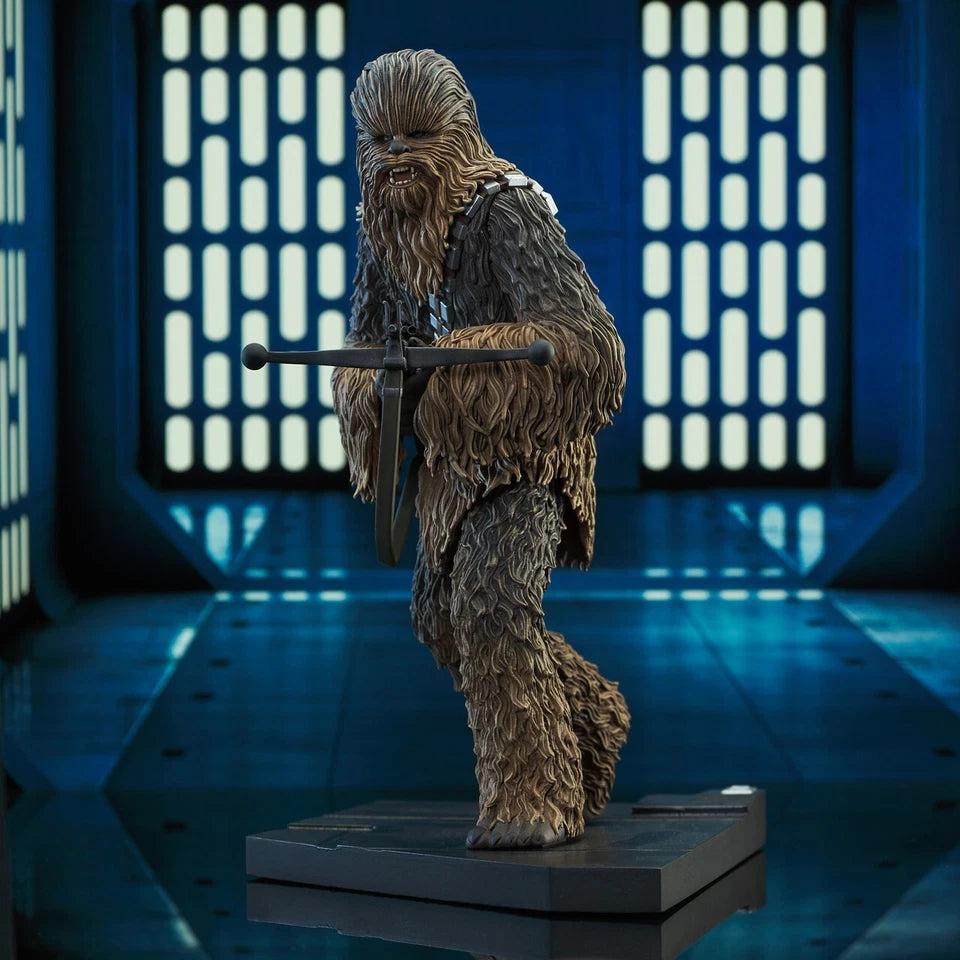Diamond Select Gentle Giant Star Wars Chewbacca 1:6 Scale Statue