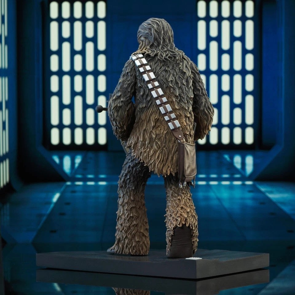 Diamond Select Gentle Giant Star Wars Chewbacca 1:6 Scale Statue