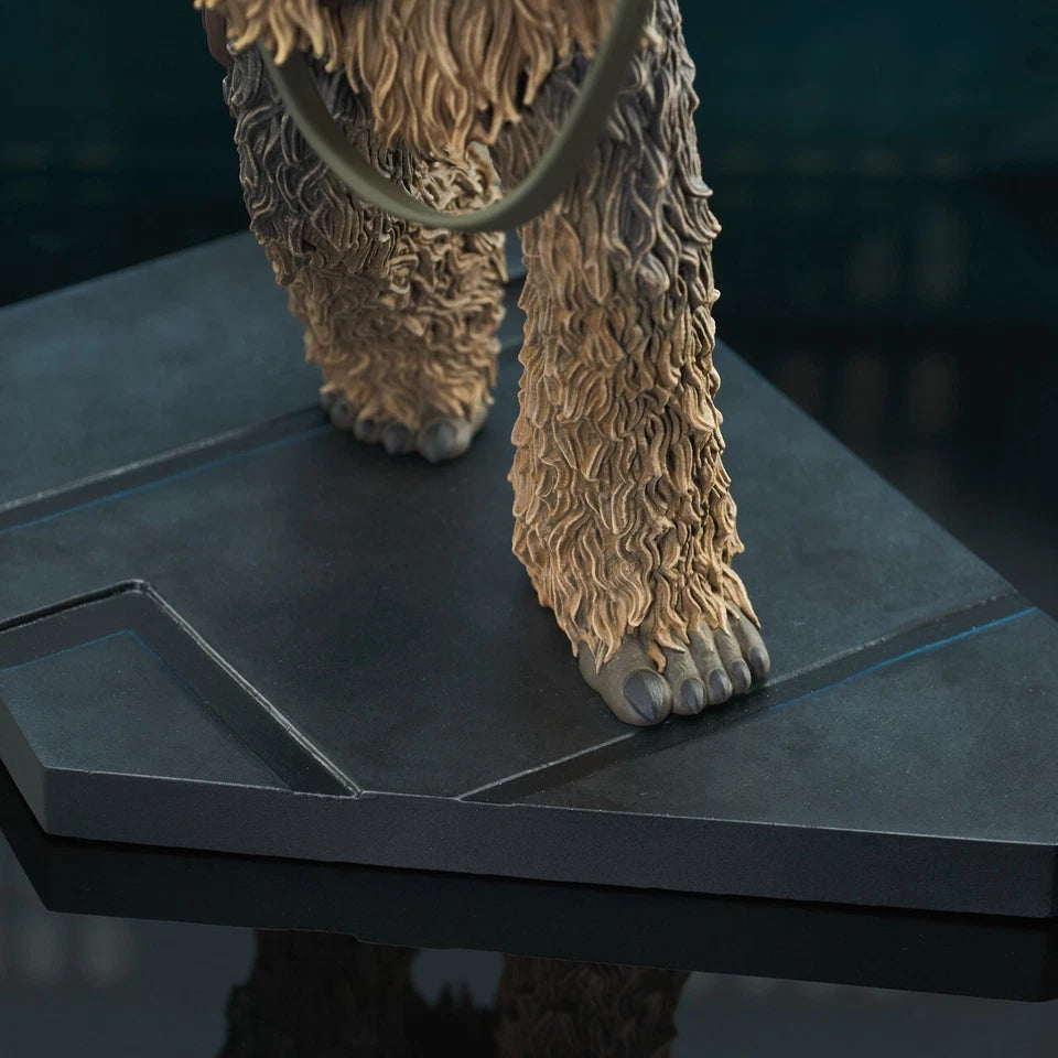 Diamond Select Gentle Giant Star Wars Chewbacca 1:6 Scale Statue