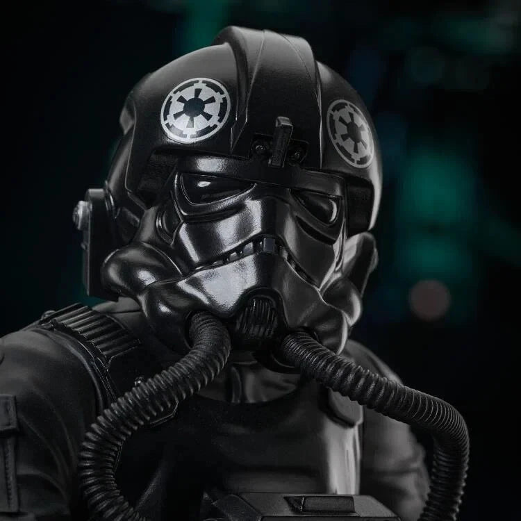 Diamond Select Star Wars: A New Hope Tie Pilot 1:6 Scale Statue